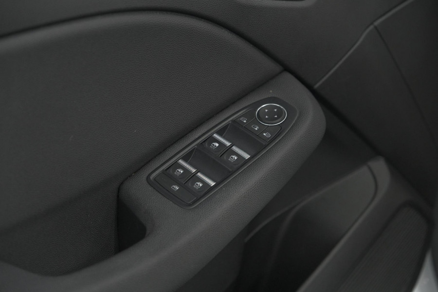 Renault Clio TCe 130 EDC Intens | 360 Camera | Apple Carplay | Parkeersensoren | Climate Control