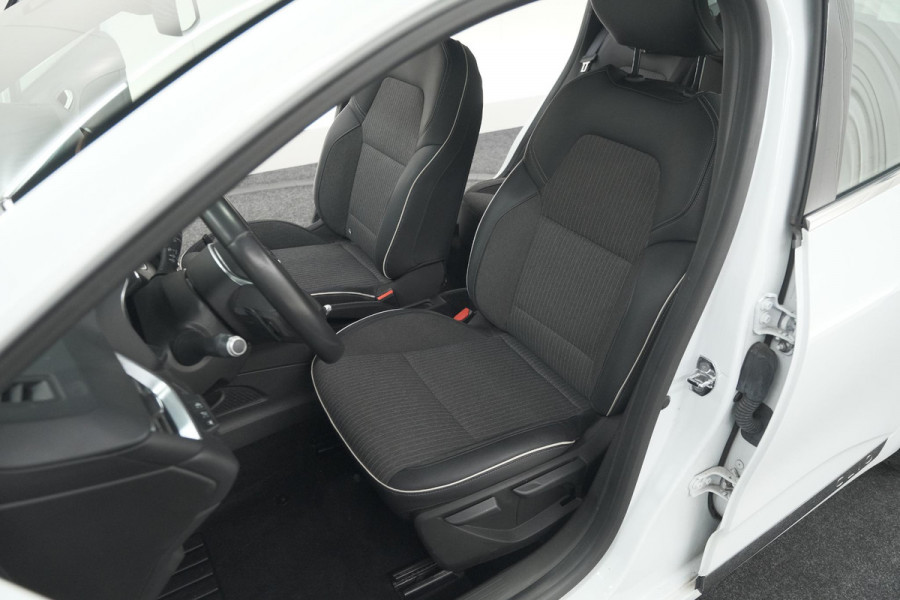 Renault Clio TCe 130 EDC Intens | 360 Camera | Apple Carplay | Parkeersensoren | Climate Control