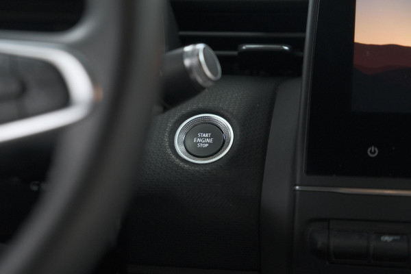 Renault Clio TCe 130 EDC Intens | 360 Camera | Apple Carplay | Parkeersensoren | Climate Control