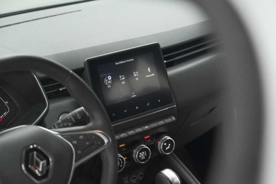 Renault Clio TCe 130 EDC Intens | 360 Camera | Apple Carplay | Parkeersensoren | Climate Control