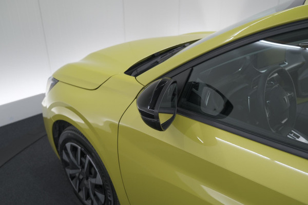 Peugeot 208 1.2 Hybrid 110 e-DCS6 Style | Parkeersensoren | Apple Carplay | Cruise Control | Airco