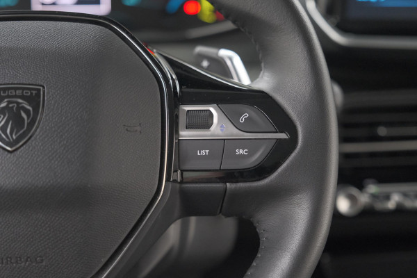 Peugeot 208 1.2 Hybrid 110 e-DCS6 Style | Parkeersensoren | Apple Carplay | Cruise Control | Airco