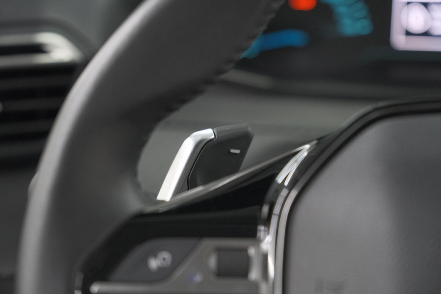 Peugeot 208 1.2 Hybrid 110 e-DCS6 Style | Parkeersensoren | Apple Carplay | Cruise Control | Airco