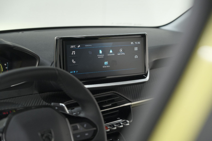 Peugeot 208 1.2 Hybrid 110 e-DCS6 Style | Parkeersensoren | Apple Carplay | Cruise Control | Airco