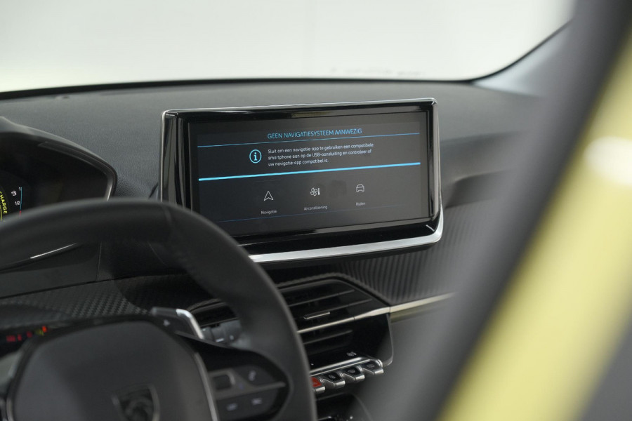 Peugeot 208 1.2 Hybrid 110 e-DCS6 Style | Parkeersensoren | Apple Carplay | Cruise Control | Airco
