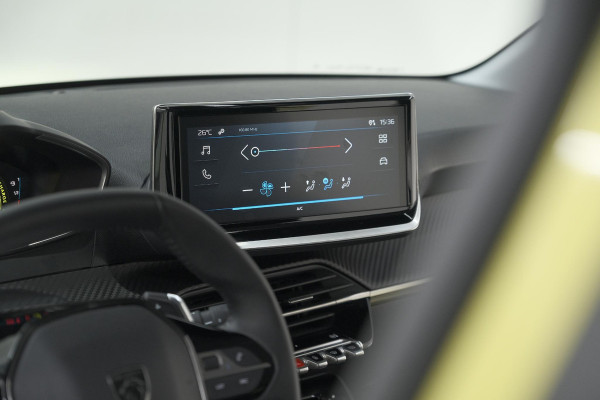 Peugeot 208 1.2 Hybrid 110 e-DCS6 Style | Parkeersensoren | Apple Carplay | Cruise Control | Airco