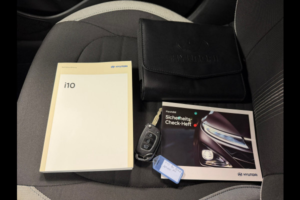 Hyundai i10 1.0 Comfort AIRCO LANE-ASSIST BLUETOOTH STOEL-STUURVERWARMING START/STOP PDC