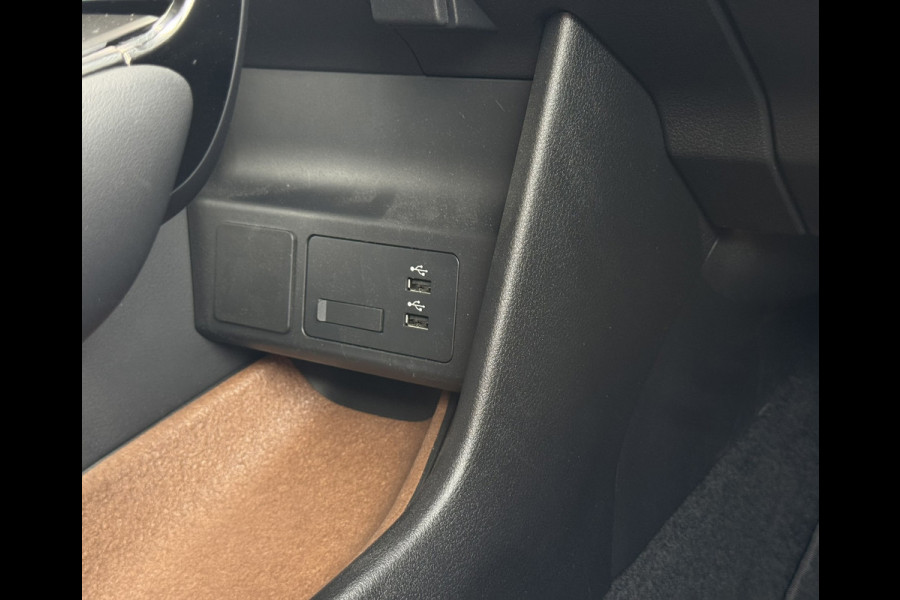 Mazda MX-30 E-SkyActiv 145 Advantage 36 kWh | Navi, Camera, ACC, Memory, Stoelverw., Carplay/Android | 4 Seizoensbanden | Dealeroh