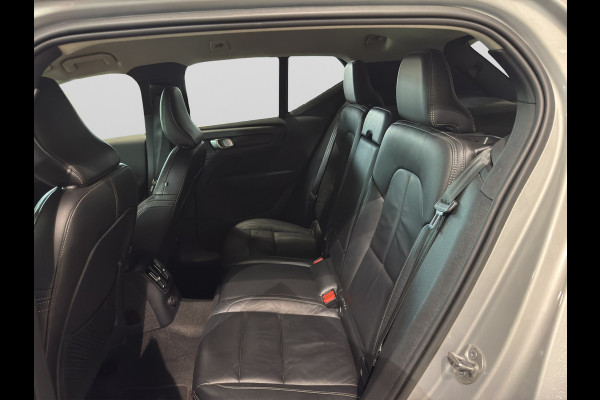 Volvo XC40 T4 Aut. Plug-in Hybrid Plus Bright Parkeercamera LuxeLeder 211pk