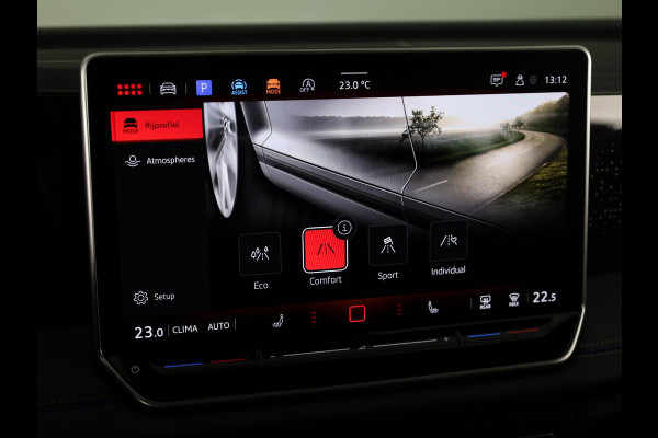 Volkswagen Tiguan 1.5 eTSI R-Line Edition 150PK | Automaat (DSG) | Navigatie | Camera | 20 Inch | Panoramadak | verlengde garantie