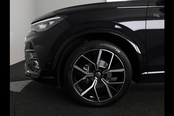 Volkswagen Tiguan 1.5 eTSI R-Line Edition 150PK | Automaat (DSG) | Navigatie | Camera | 20 Inch | Panoramadak | verlengde garantie
