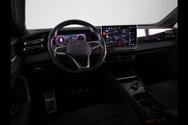 Volkswagen Tiguan 1.5 eTSI R-Line Edition 150PK | Automaat (DSG) | Navigatie | Camera | 20 Inch | Panoramadak | verlengde garantie