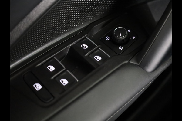 Volkswagen Tiguan 1.5 eTSI R-Line Edition 150PK | Automaat (DSG) | Navigatie | Camera | 20 Inch | Panoramadak | verlengde garantie