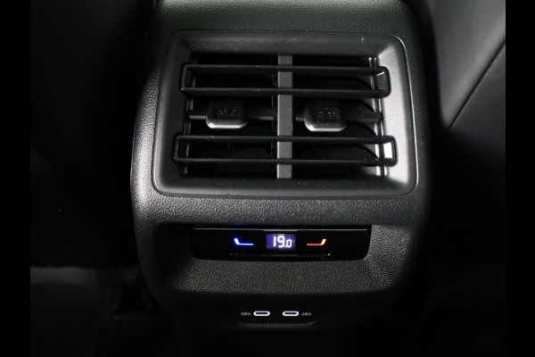 Volkswagen Tiguan 1.5 eTSI R-Line Edition 150PK | Automaat (DSG) | Navigatie | Camera | 20 Inch | Panoramadak | verlengde garantie