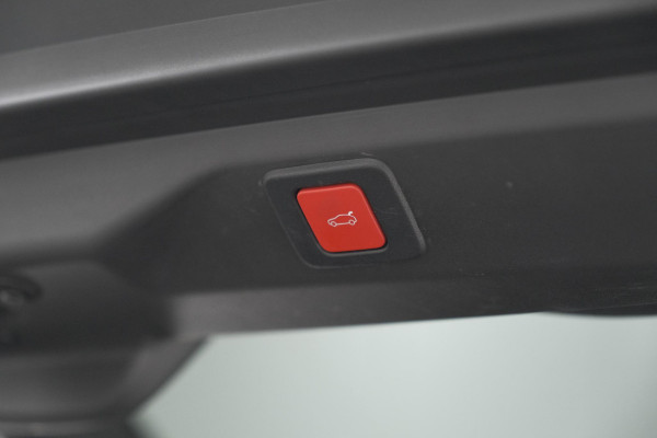 Peugeot 3008 1.2 Hybrid 136 GT | Elektrische Kofferklep | Camera | Adaptieve Cruise Control | Apple CarPlay