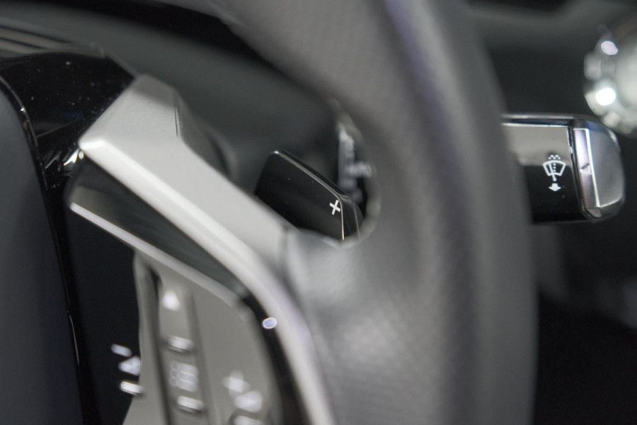 Peugeot 3008 1.2 Hybrid 136 GT | Elektrische Kofferklep | Camera | Adaptieve Cruise Control | Apple CarPlay