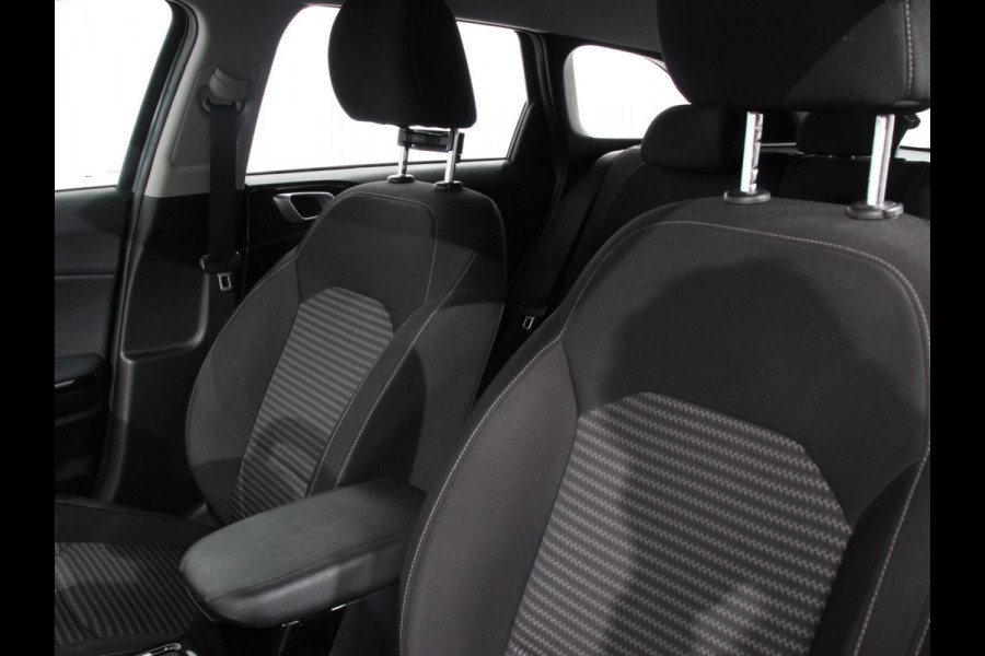 Kia Ceed Sportswagon 1.6 GDI PHEV DynamicLine Climate control Achteruitrijd camera Cruise control Parkeersensoren LED Lane assist Apple Carplay/ Android auto