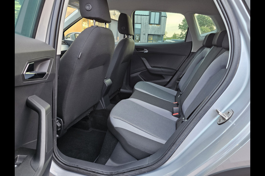 Seat Arona 1.0 TSI Style Business Intense | Automaat | LED | Camera | ACC | Full Link | Park Assist | Twotone | Climatronic | Navi |