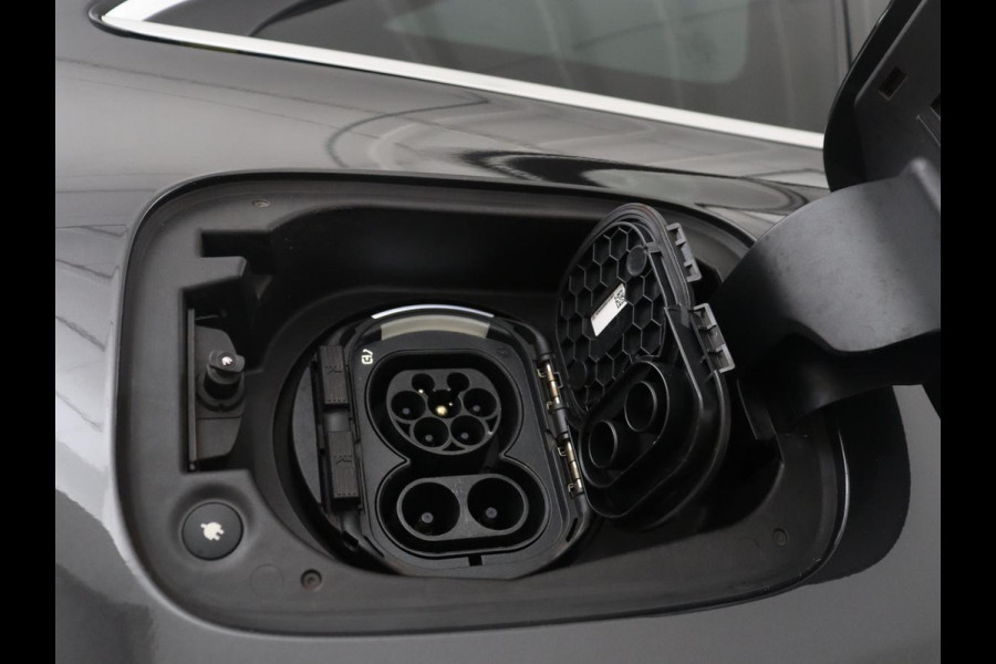 Mercedes-Benz EQC 400 4MATIC Business Solution Luxury 80 kWh | SOH 96.9% | Panoramdak | Leder | Adaptive cruise | Carplay | Sfeerverlichting | Burnmester Surround | Full LED | Stoelverwarming | Camera | Park assist |