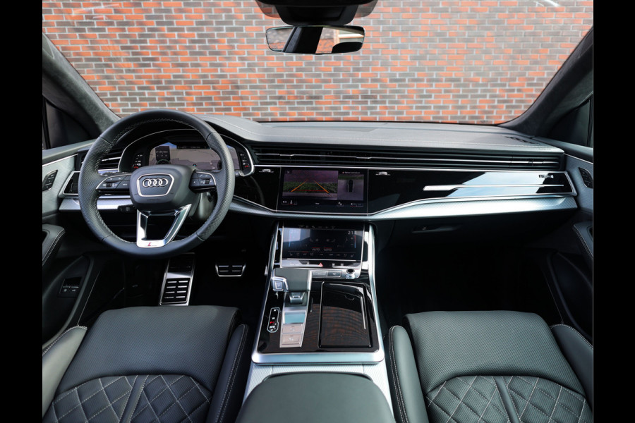 Audi Q8 55 TFSIe Quattro | Pano - Trekhaak - B&O