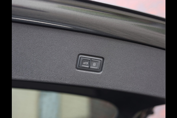 Audi Q8 55 TFSIe Quattro | Pano - Trekhaak - B&O