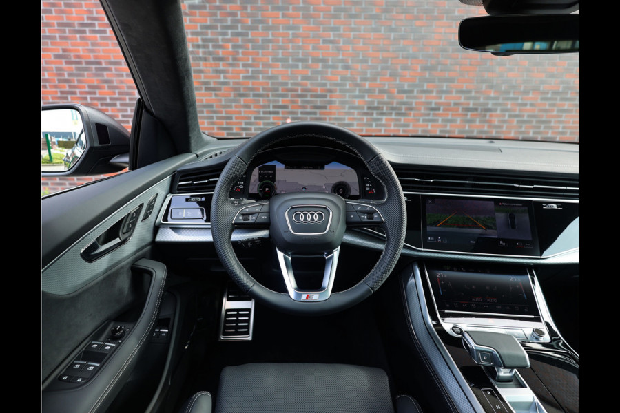 Audi Q8 55 TFSIe Quattro | Pano - Trekhaak - B&O