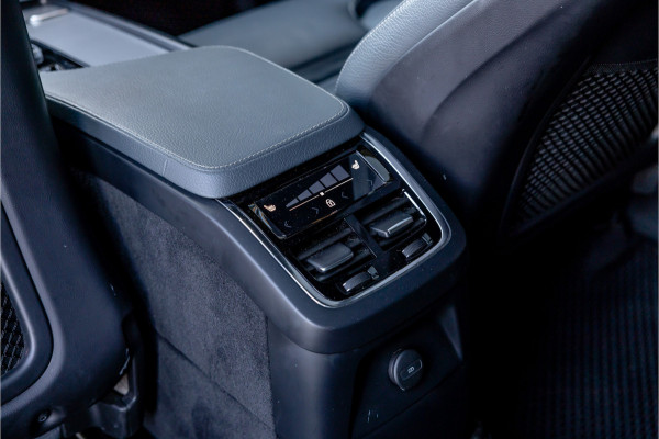 Volvo XC90 2.0 T8 Recharge AWD R-Design 7p - Panorama | H&K | Memory | Elek. Trekhaak | 360 Camera
