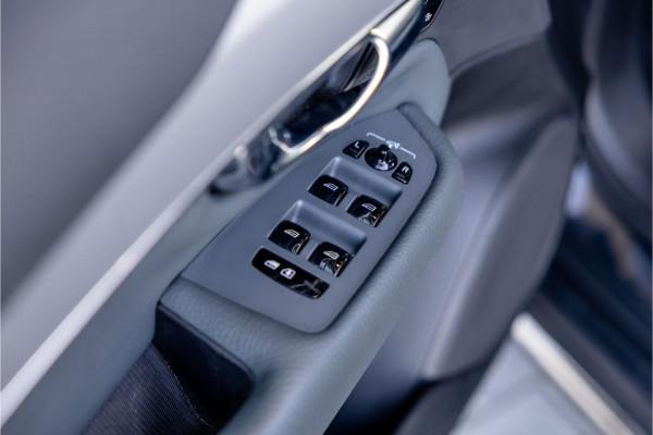 Volvo XC90 2.0 T8 Recharge AWD R-Design 7p - Panorama | H&K | Memory | Elek. Trekhaak | 360 Camera