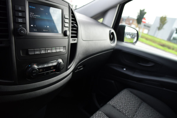 Mercedes-Benz Vito CDI L2 PB Edition Camera, Cruise, Carplay, 190pk, LED, Multimedia, Clima, Automaat, Uniek!