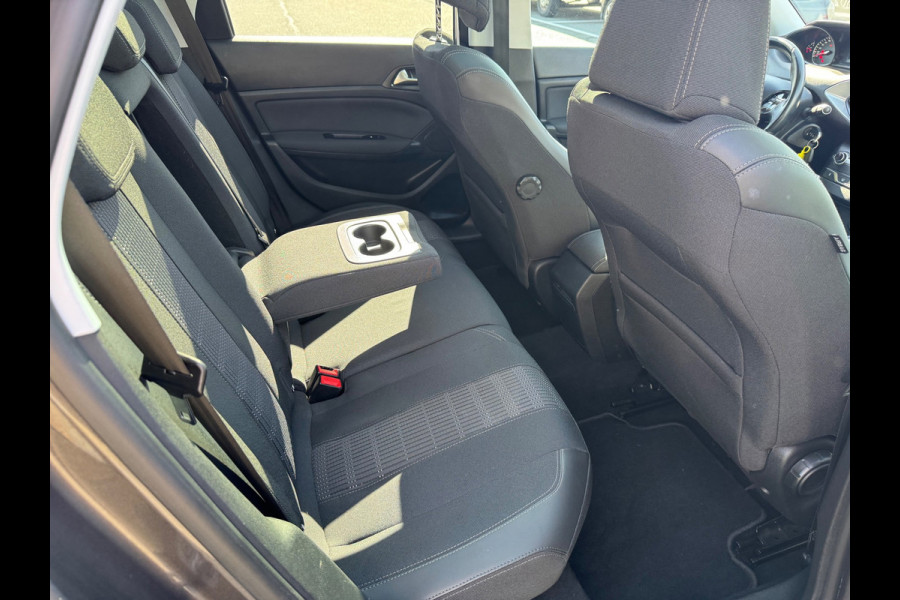 Peugeot 308 SW 1.2 PureTech Blue Lease Premium Panorama Trekhaak