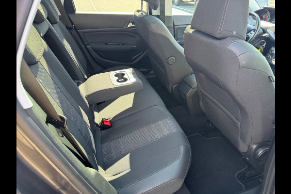 Peugeot 308 SW 1.2 PureTech Blue Lease Premium Panorama Trekhaak