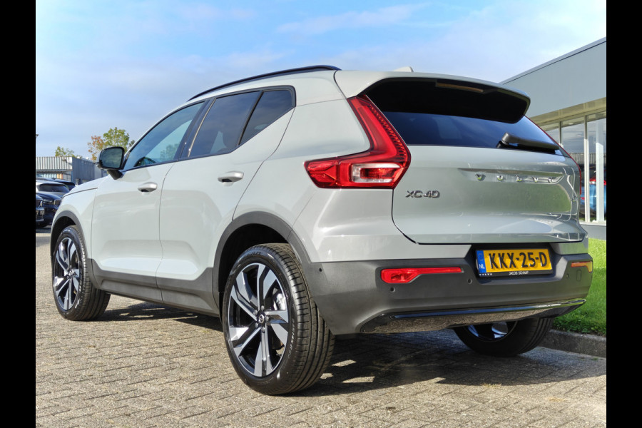Volvo XC40 B4 211PK Plus Dark | 360 | H&K | Trekhaak | Schuif/kantel dak | Nubuck | 20" | Memory | Stoel/stuurverwarmd |