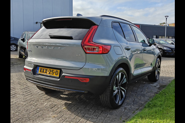 Volvo XC40 B4 211PK Plus Dark | 360 | H&K | Trekhaak | Schuif/kantel dak | Nubuck | 20" | Memory | Stoel/stuurverwarmd |