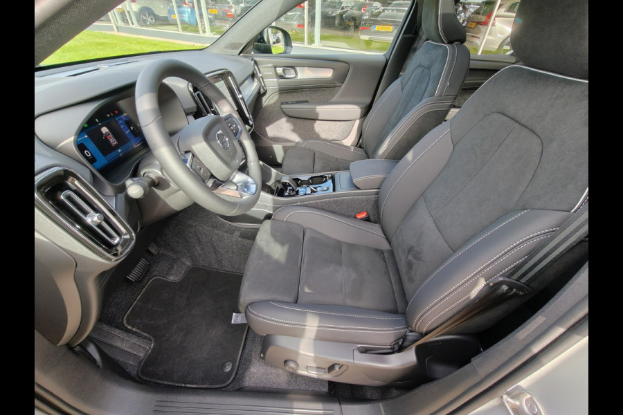 Volvo XC40 B4 211PK Plus Dark | 360 | H&K | Trekhaak | Schuif/kantel dak | Nubuck | 20" | Memory | Stoel/stuurverwarmd |