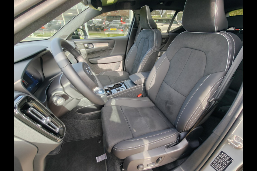 Volvo XC40 B4 211PK Plus Dark | 360 | H&K | Trekhaak | Schuif/kantel dak | Nubuck | 20" | Memory | Stoel/stuurverwarmd |