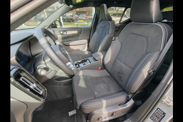 Volvo XC40 B4 211PK Plus Dark | 360 | H&K | Trekhaak | Schuif/kantel dak | Nubuck | 20" | Memory | Stoel/stuurverwarmd |