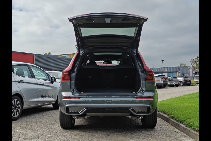 Volvo XC60 T6 Plug-in hybrid AWD Ultra Dark | Executive | HUD | Luchtvering | H&K | Stoel ventilatie | Massage | 21"| Schuif/Kanteldak |