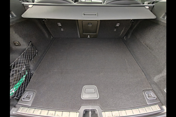 Volvo XC60 T6 Plug-in hybrid AWD Ultra Dark | Executive | HUD | Luchtvering | H&K | Stoel ventilatie | Massage | 21"| Schuif/Kanteldak |