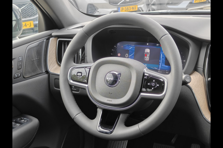 Volvo XC60 T6 Plug-in hybrid AWD Ultra Dark | Executive | HUD | Luchtvering | H&K | Stoel ventilatie | Massage | 21"| Schuif/Kanteldak |