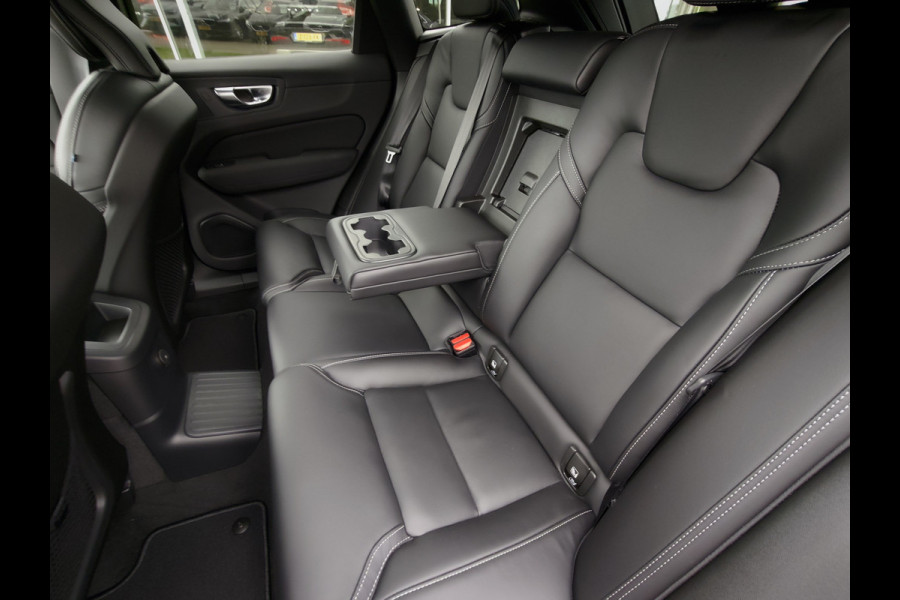 Volvo XC60 T6 Plug-in hybrid AWD Ultra Dark | Executive | HUD | Luchtvering | H&K | Stoel ventilatie | Massage | 21"| Schuif/Kanteldak |