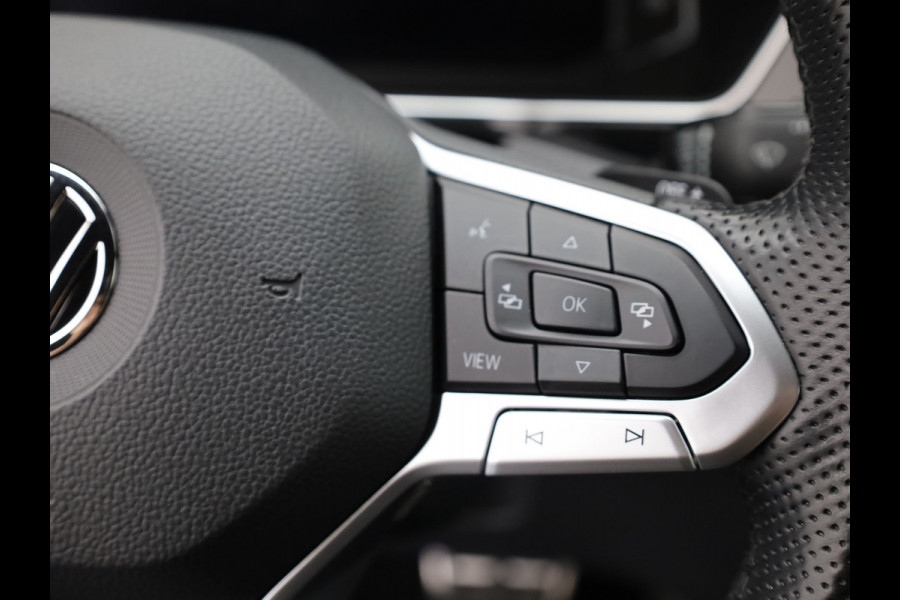 Volkswagen T-Cross 1.0 TSI Style Business R | Camera | Keyless | Trekhaak | Stoelverwarming | Apple / Android | Prijs Rijklaar!!