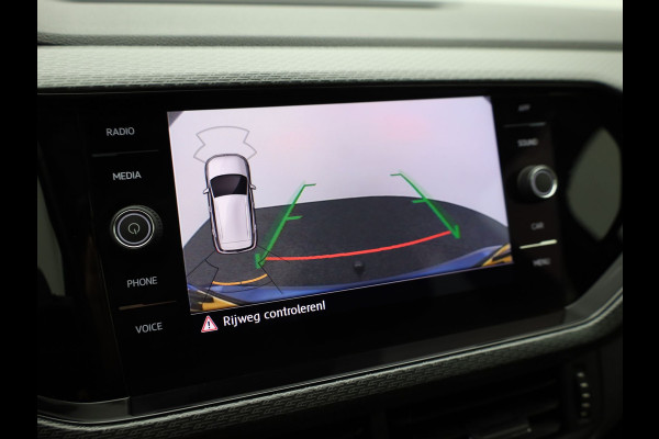 Volkswagen T-Cross 1.0 TSI Style Business R | Camera | Keyless | Trekhaak | Stoelverwarming | Apple / Android | Prijs Rijklaar!!
