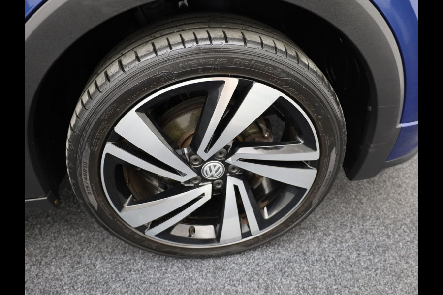 Volkswagen T-Cross 1.0 TSI Style Business R | Camera | Keyless | Trekhaak | Stoelverwarming | Apple / Android | Prijs Rijklaar!!