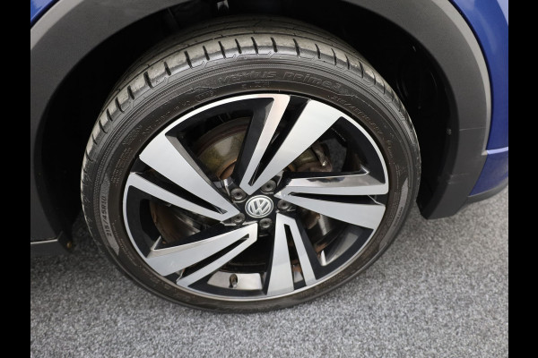 Volkswagen T-Cross 1.0 TSI Style Business R | Camera | Keyless | Trekhaak | Stoelverwarming | Apple / Android | Prijs Rijklaar!!