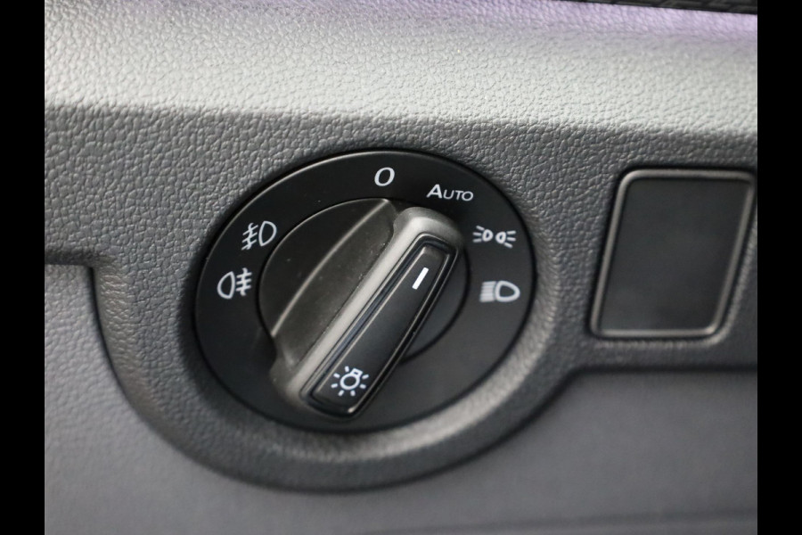 Volkswagen T-Cross 1.0 TSI Style Business R | Camera | Keyless | Trekhaak | Stoelverwarming | Apple / Android | Prijs Rijklaar!!