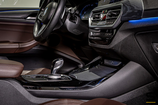 BMW X3 XDrive30e High Executive|Pano|Trekhaak|Cam|StoelVerwa