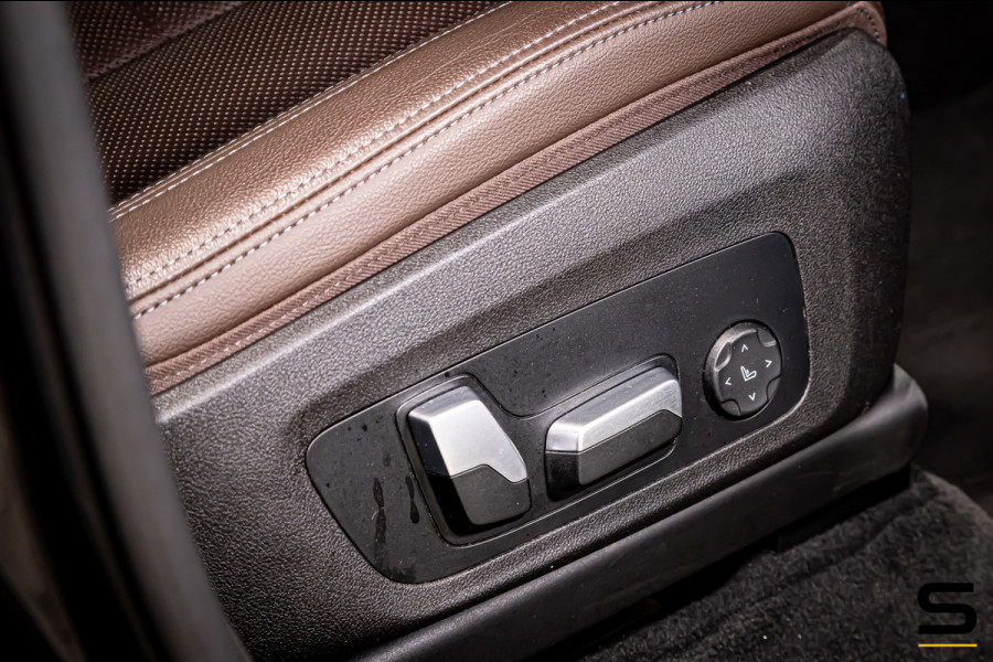 BMW X3 XDrive30e High Executive|Pano|Trekhaak|Cam|StoelVerwa