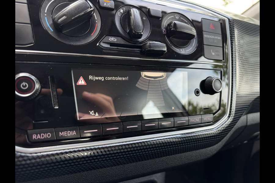 Volkswagen up! 1.0 BMT High Up | Stoelverarming | Parkeersensoren | Bluetooth | Cruise