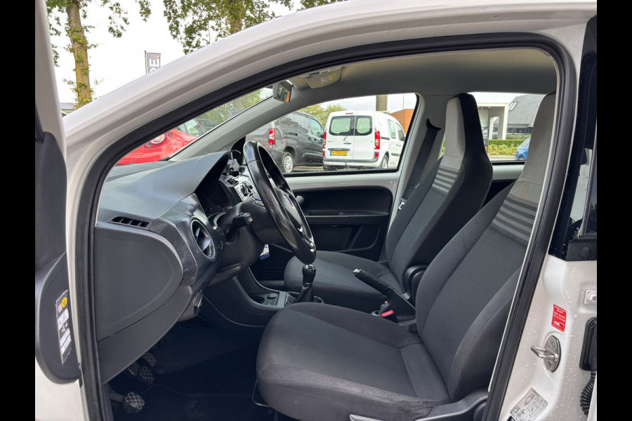 Volkswagen up! 1.0 BMT High Up | Stoelverarming | Parkeersensoren | Bluetooth | Cruise