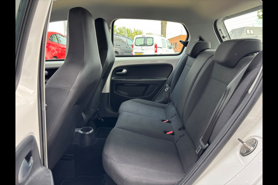 Volkswagen up! 1.0 BMT High Up | Stoelverarming | Parkeersensoren | Bluetooth | Cruise